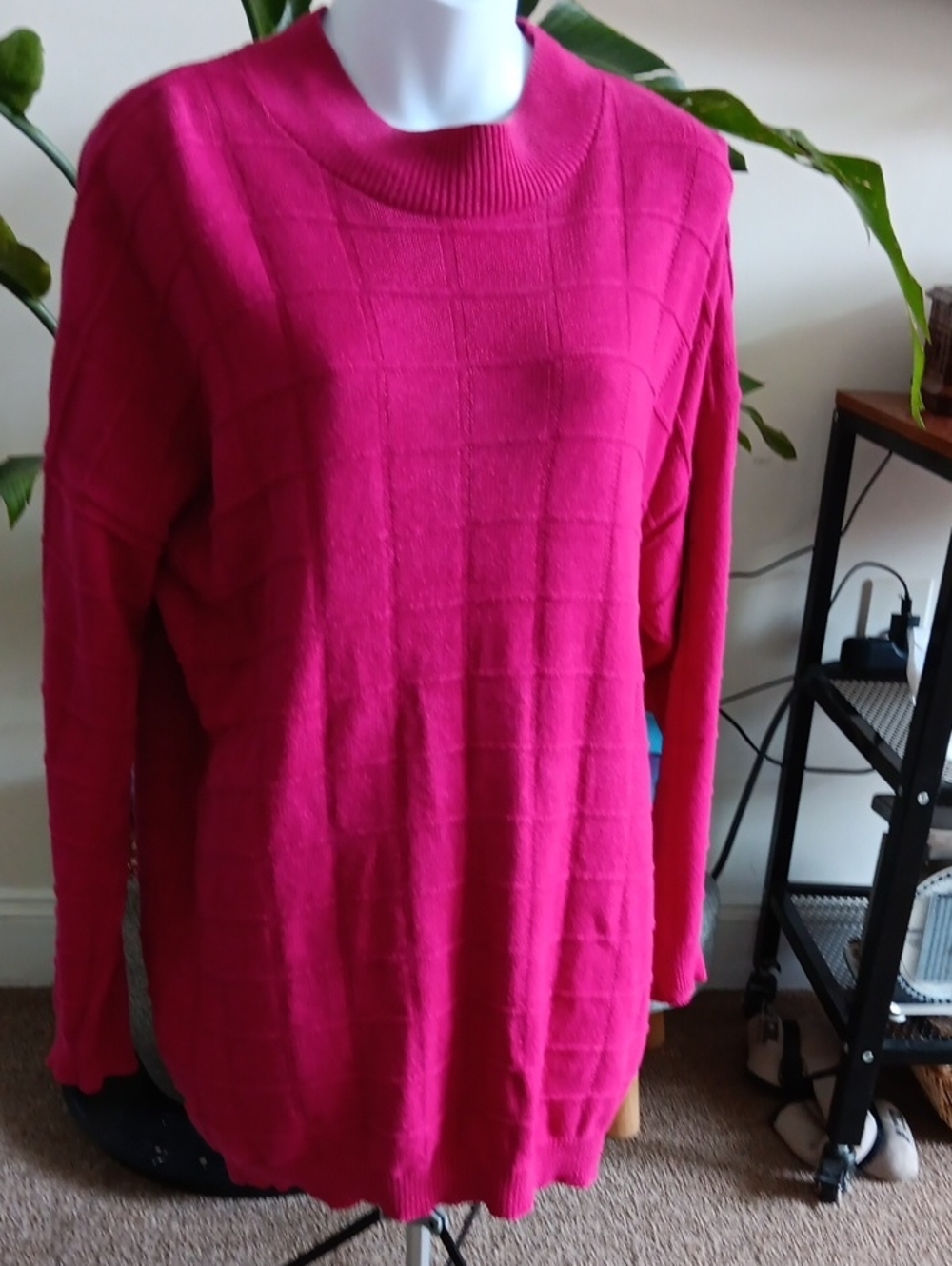 Crewneck Sweater Textured Knit P2P 25" Callout On Neck